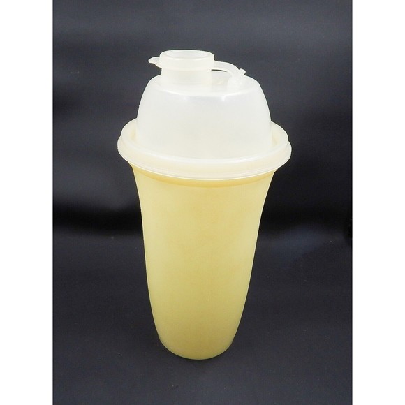 Tupperware Yellow Shaker Mixer Blender Insert Clear Pour Lid 844-1 Dressings - Picture 3 of 9